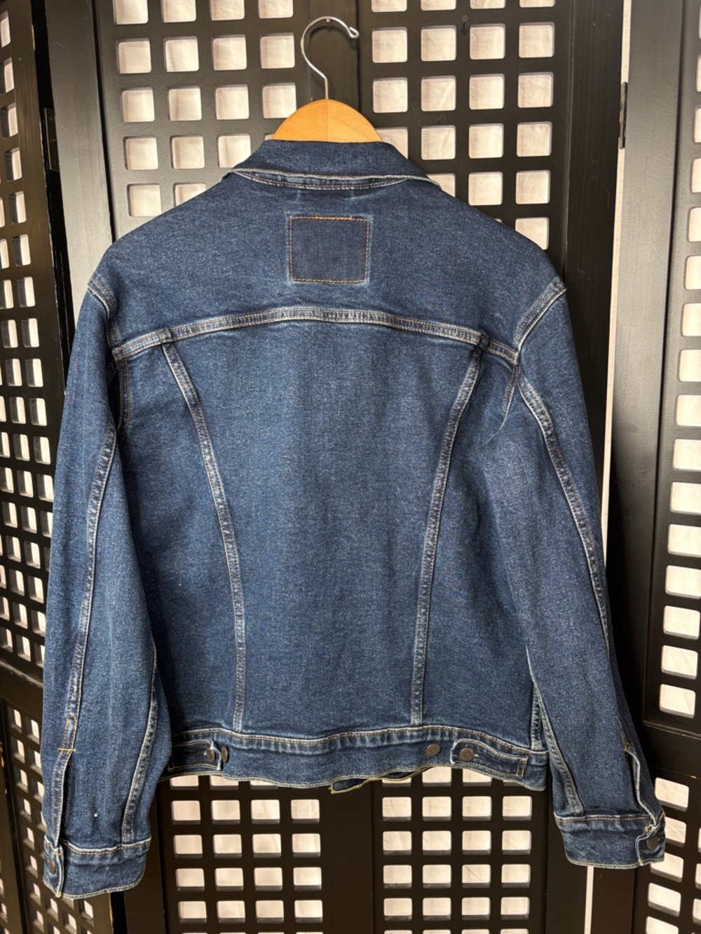 💙 Levi’s Trucker Jacket Womens Small Dark Wash Denim Classic Jean Jacket 💙 - Picture 5 of 13